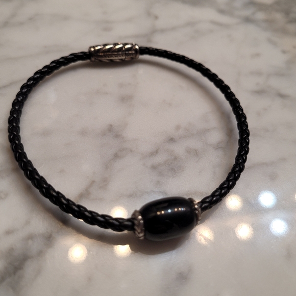 ***SOLD*David yurman Onyx braided leather bracelet - Picture 5 of 10